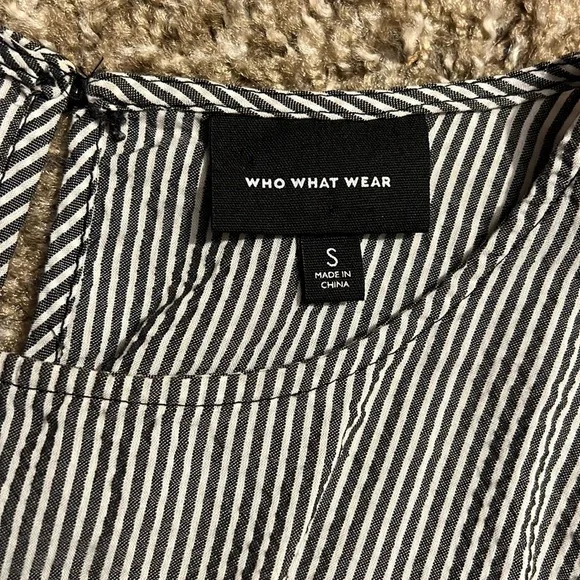 Women’s top - Picture 4 of 8